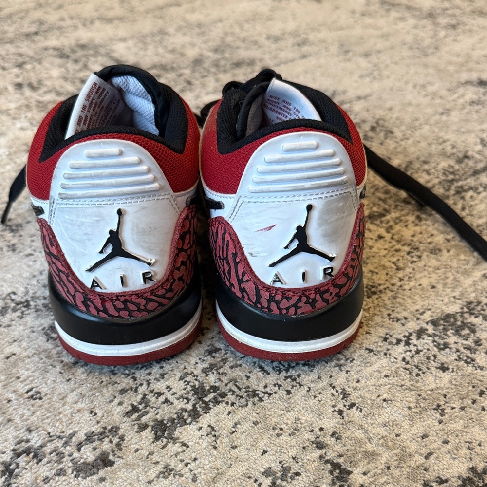 Nike Kids Sneakers in Red, White, and Black - Picture 3 of 6